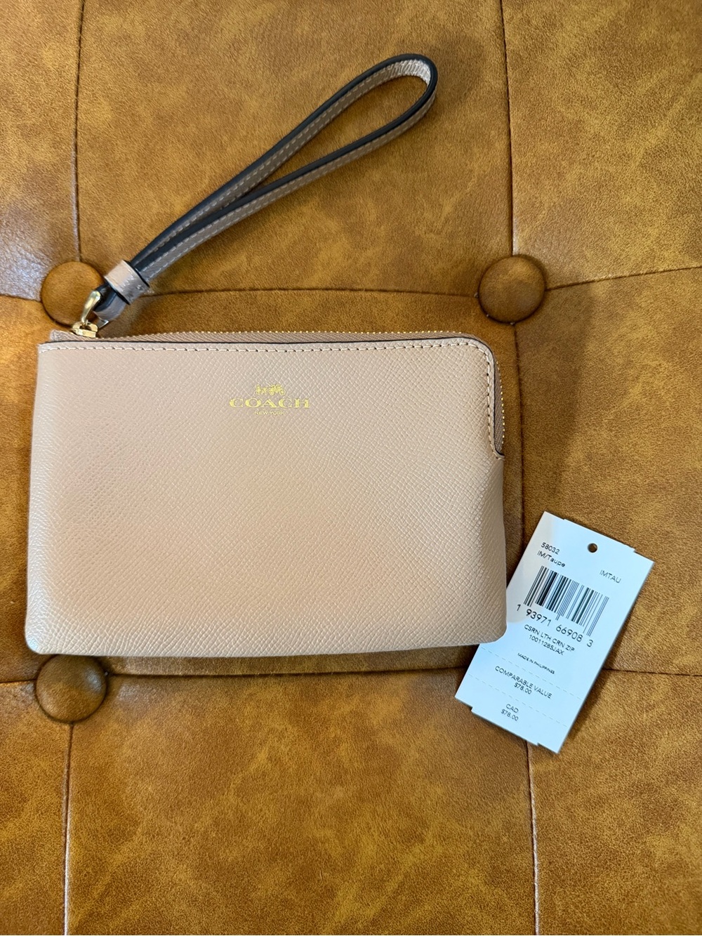 Coach Pebbled Leather Wristlet in Tan and Black Trim credit card slots